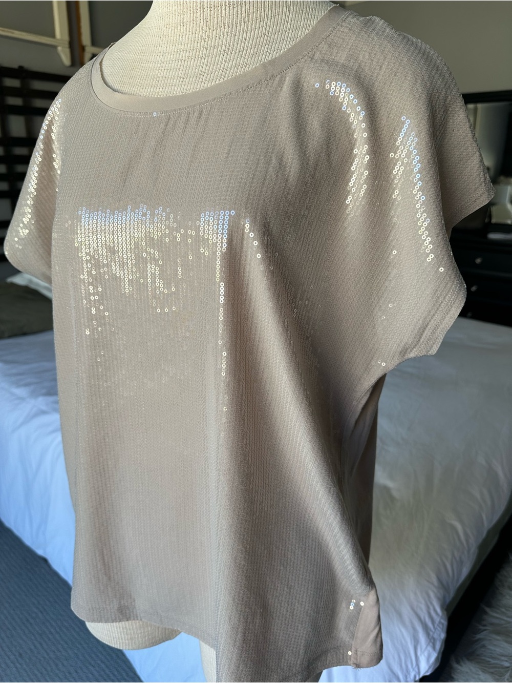 Chico's pale blush beige sequin top, size medium (2) - Picture 3 of 11